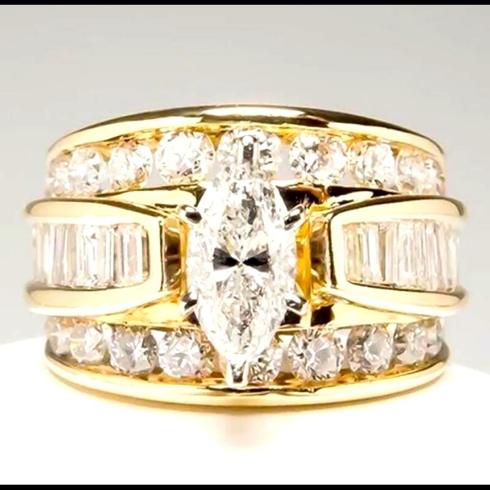 *NEW 925 Sterling Silver Diamond Baguette Bow Ring